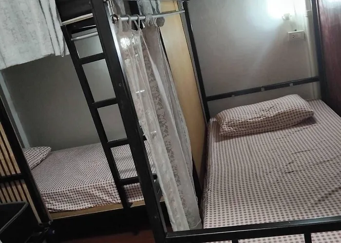 Amazing Khaosan Hostel *